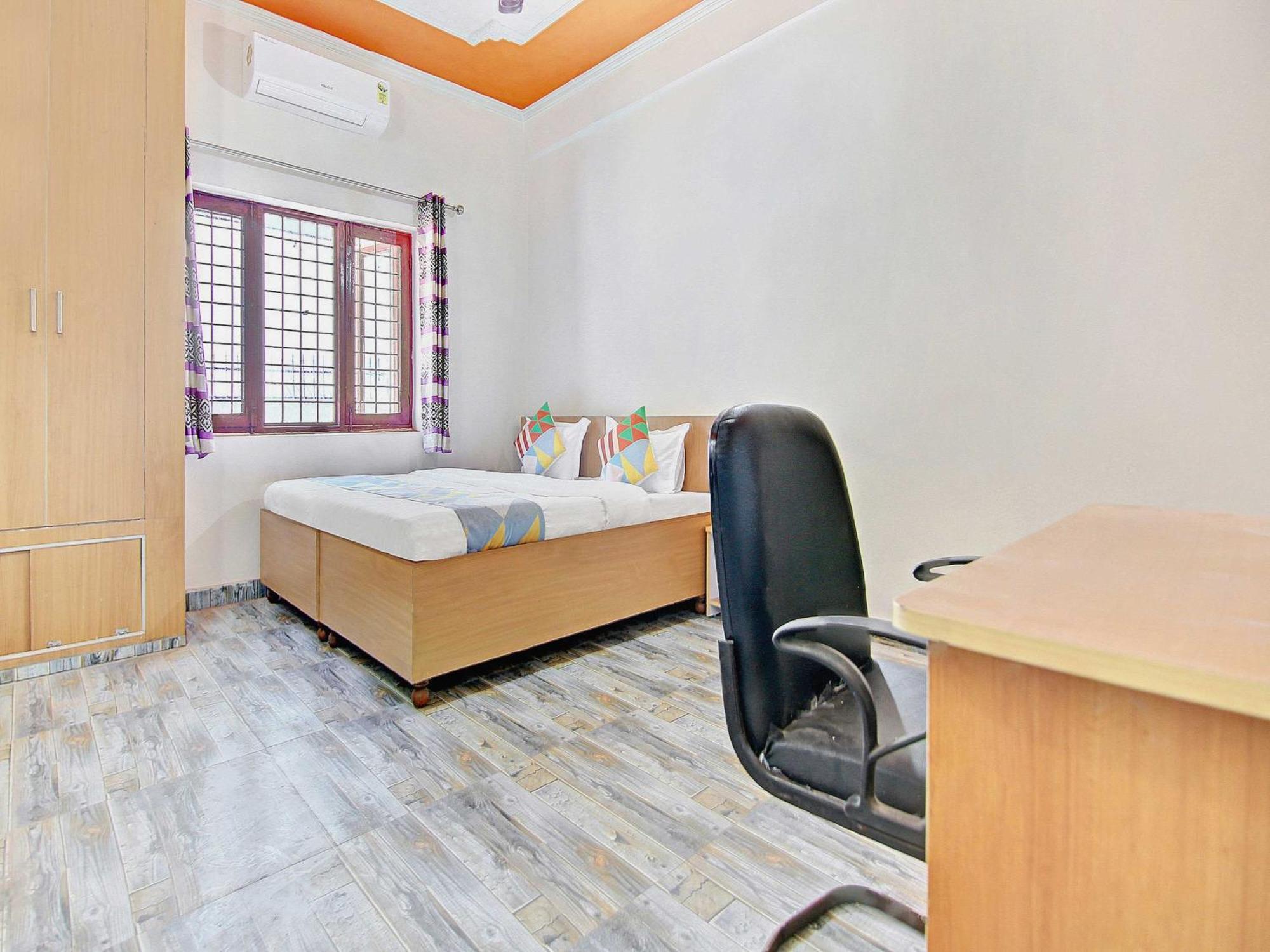 Home 78802 Balaji Bhawan Jhajra Екстер'єр фото