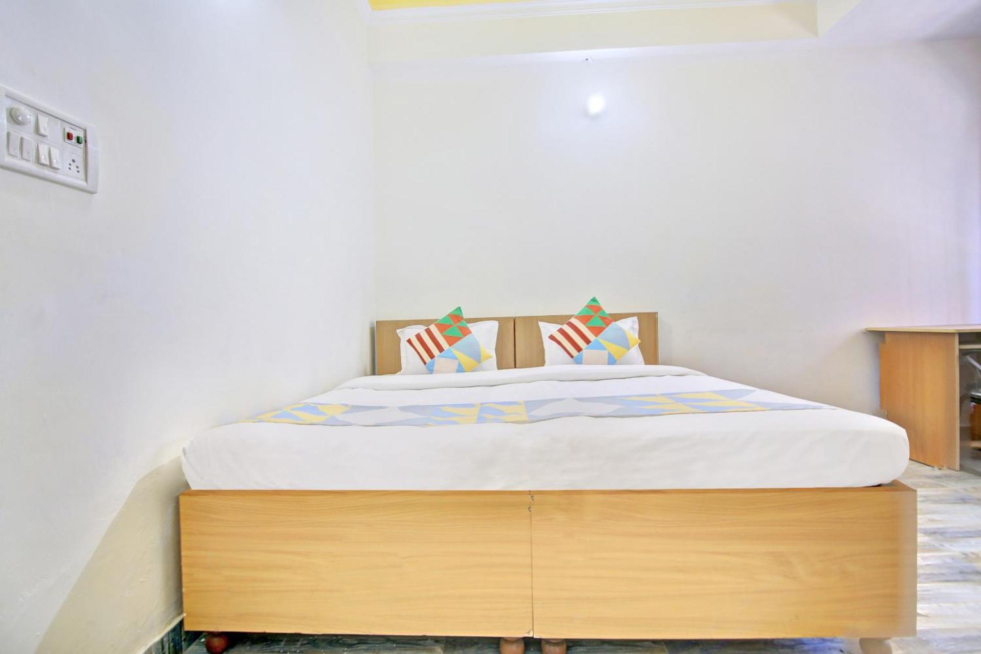 Home 78802 Balaji Bhawan Jhajra Екстер'єр фото