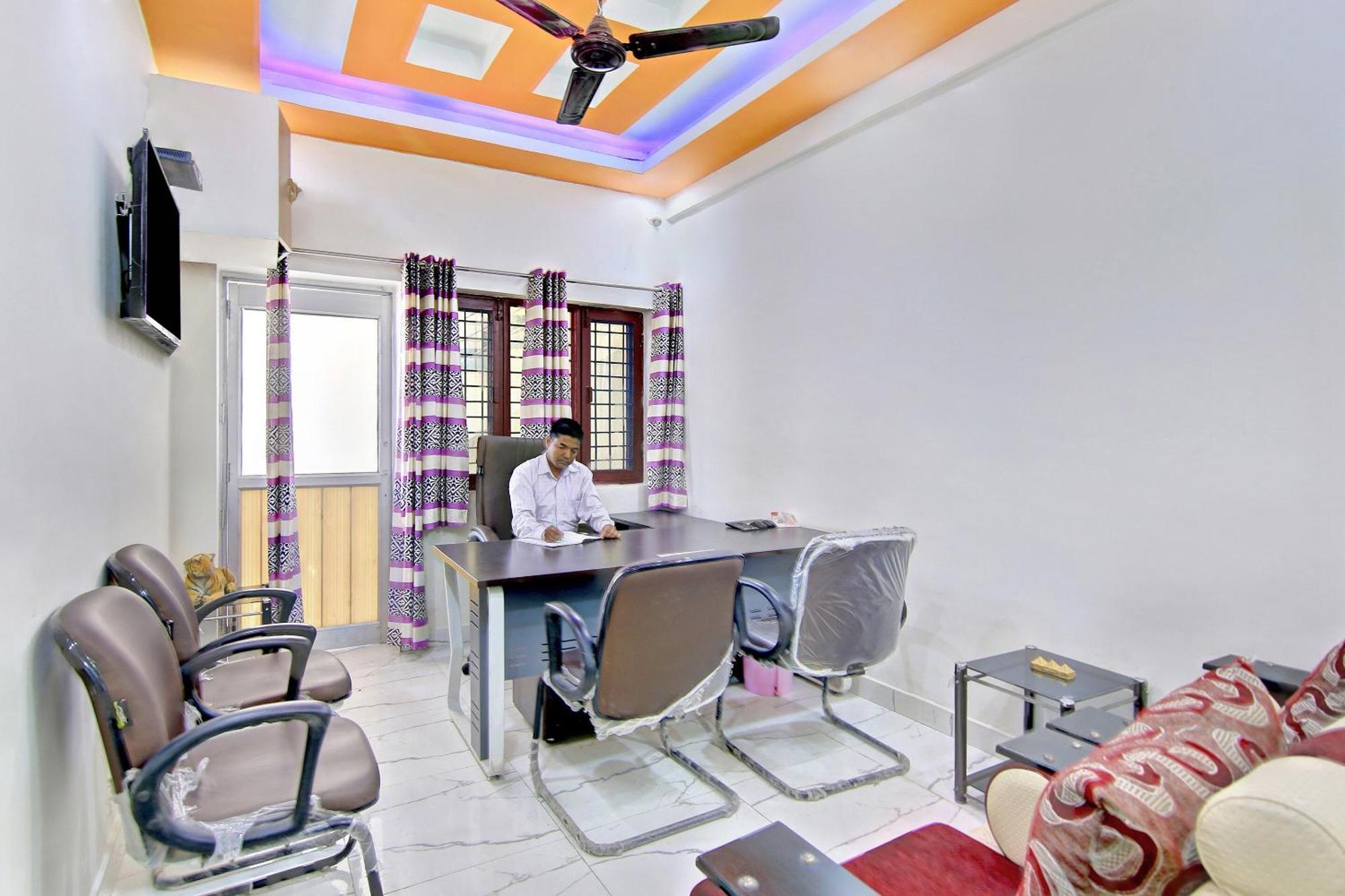 Home 78802 Balaji Bhawan Jhajra Екстер'єр фото